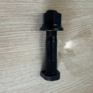 Rear wheel bolt